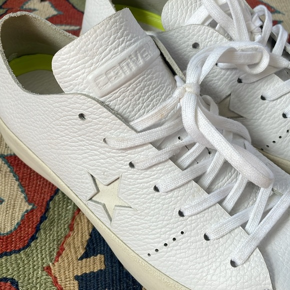 Converse One Stars - White Leather - Picture 2 of 7